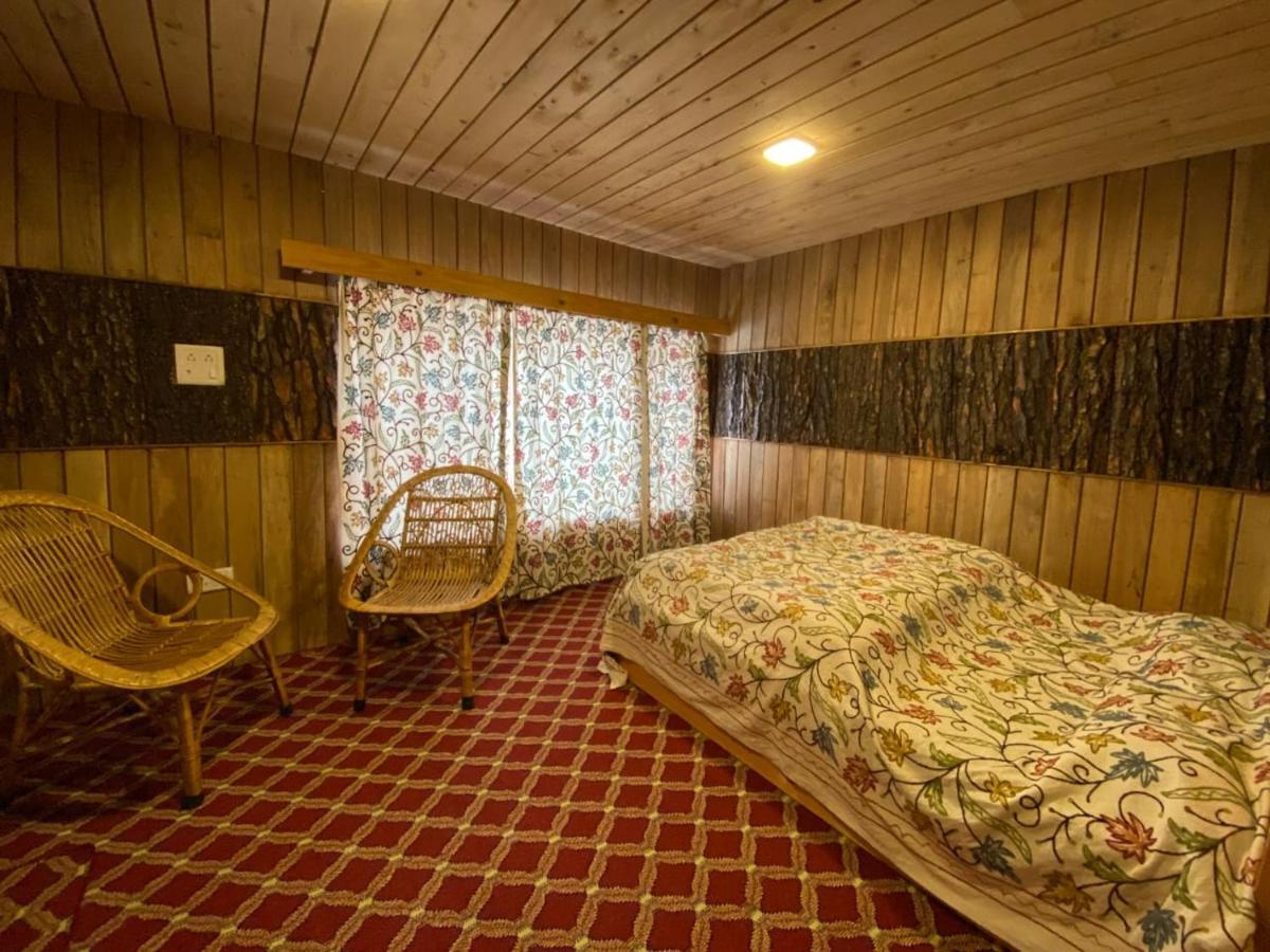 Bente'S Lodge Pahalgām Екстериор снимка